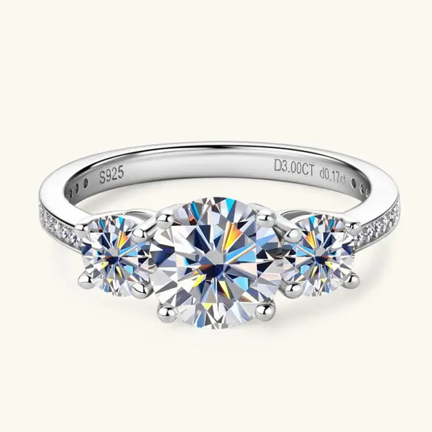 Anziw Women’s 3-Stone Moissanite Ring – 925 Silver