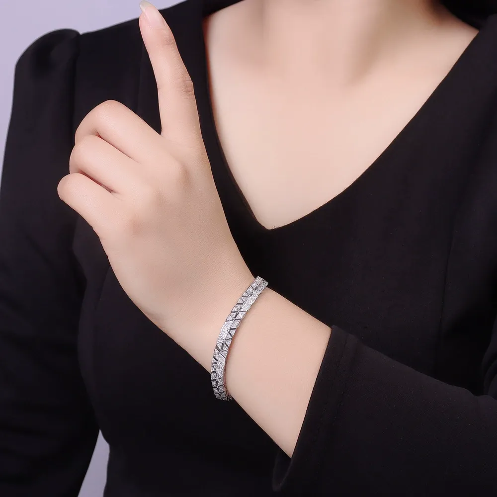 Unisex S925 Silver Geometric Bracelet – Moissanite Style Unisex S925 Silver Geometric Bracelet – Moissanite Style